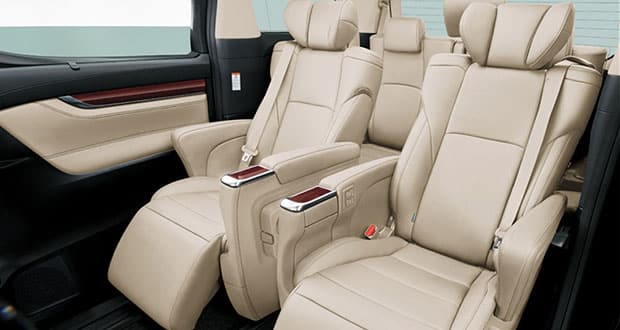 Cheapest private car Toyota Alphard from Singapore to Desaru
